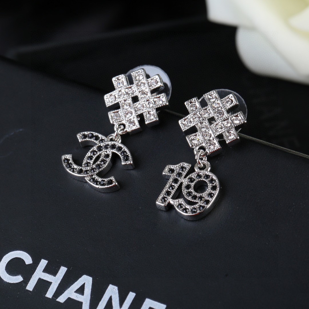 Chanel Earring