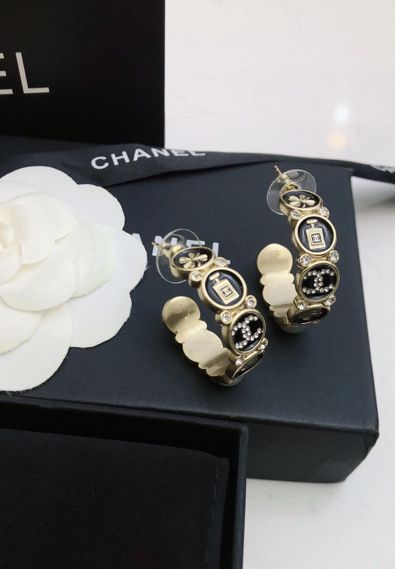 Chanel Earring