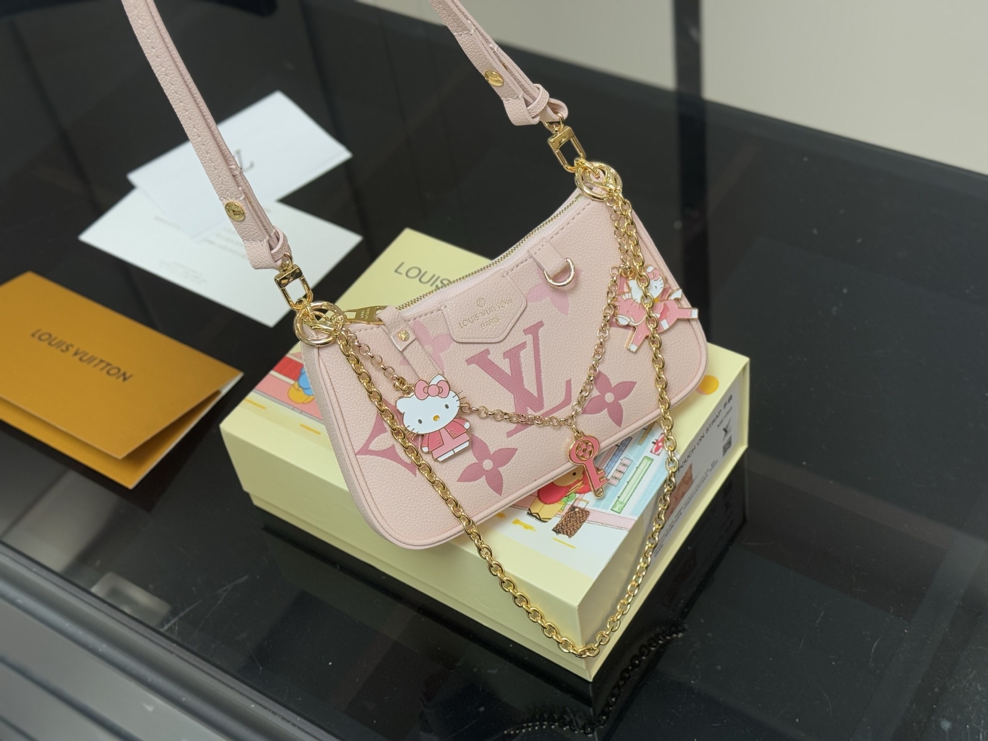 LV Easy Pouch