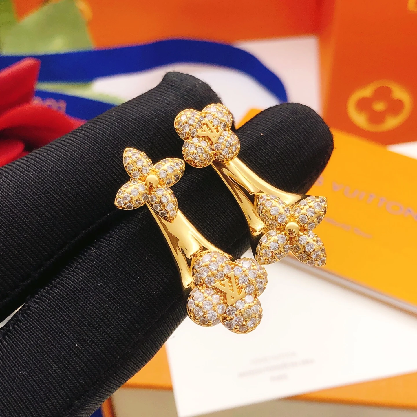 LV Earring