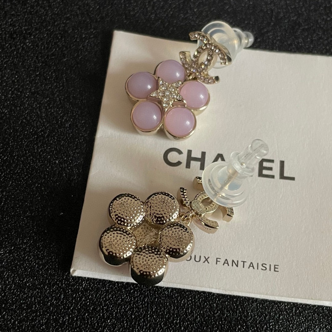 Chanel Earring 10