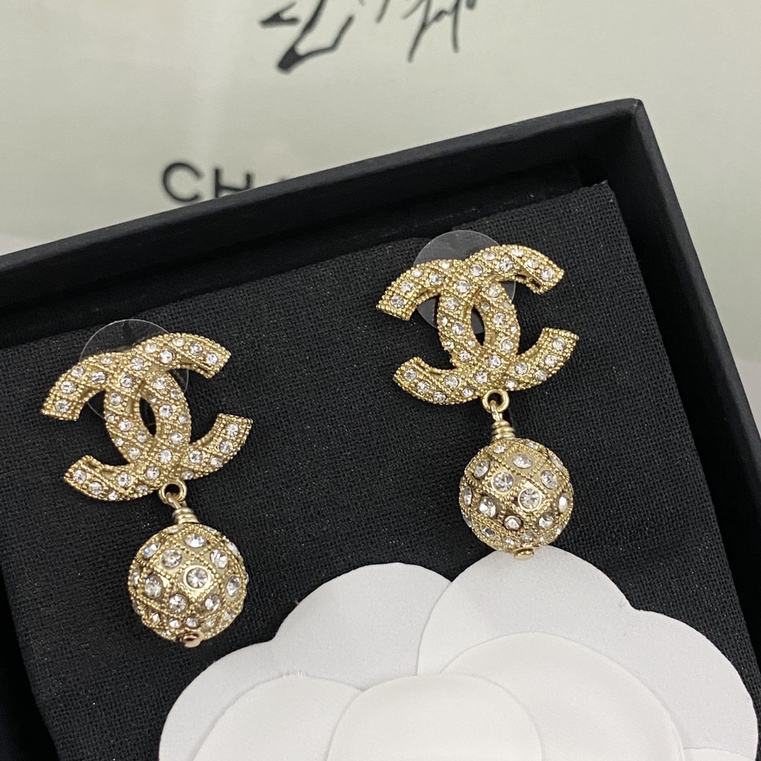 Chanel Earring