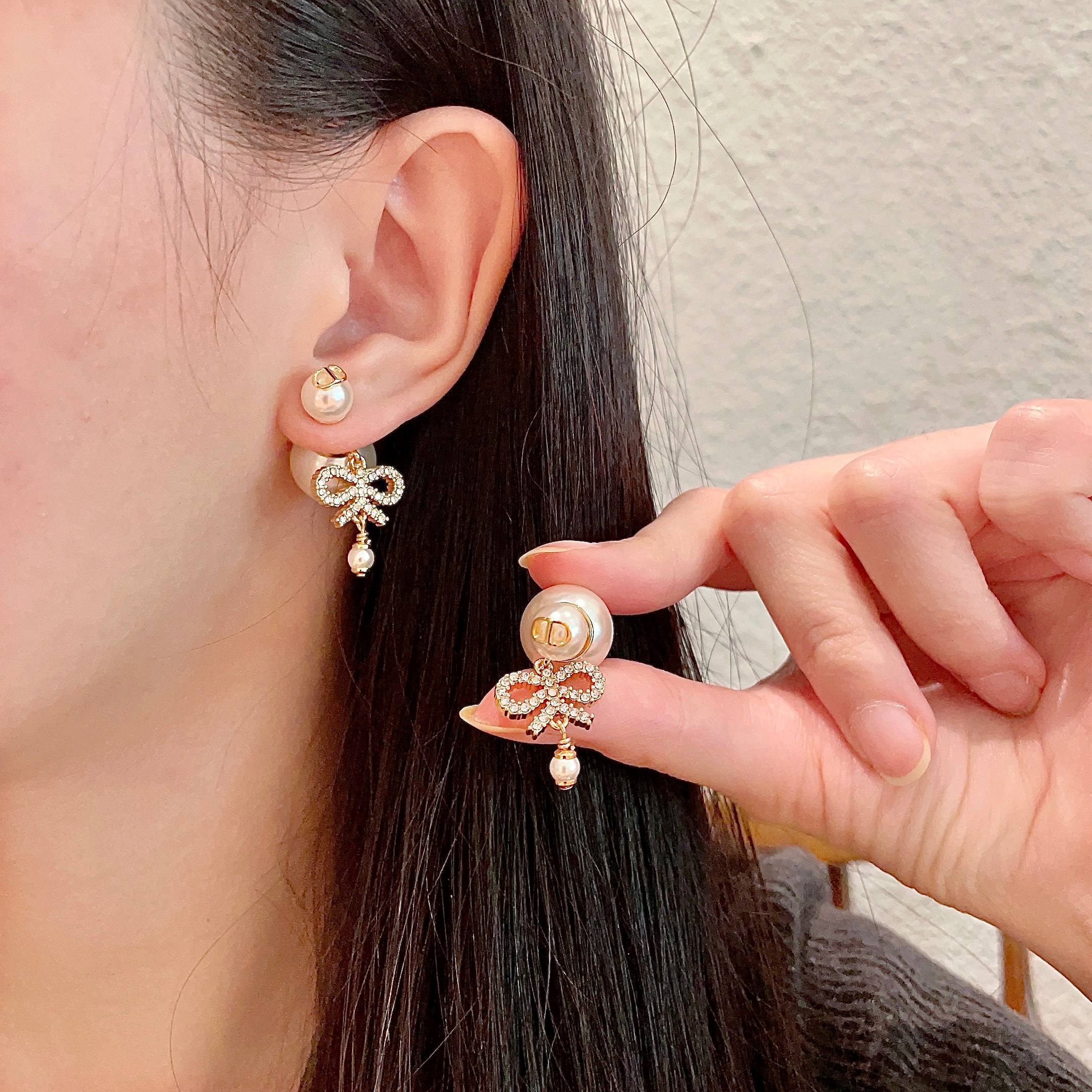 DIOR EARRING 65