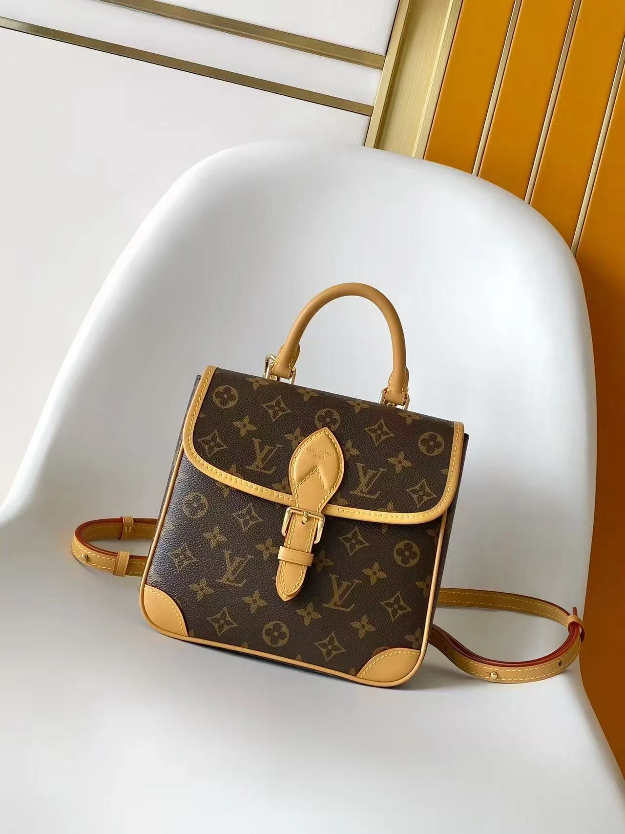 Diane Shoulder Bag