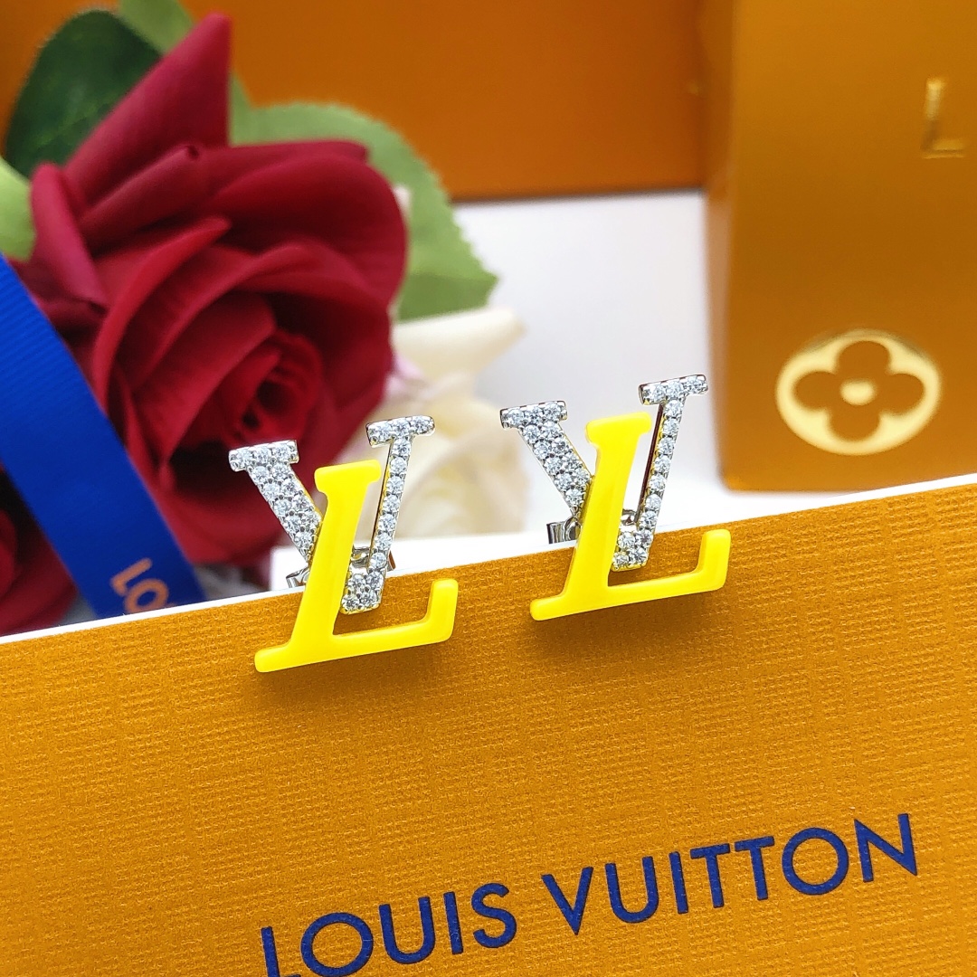 LV earring