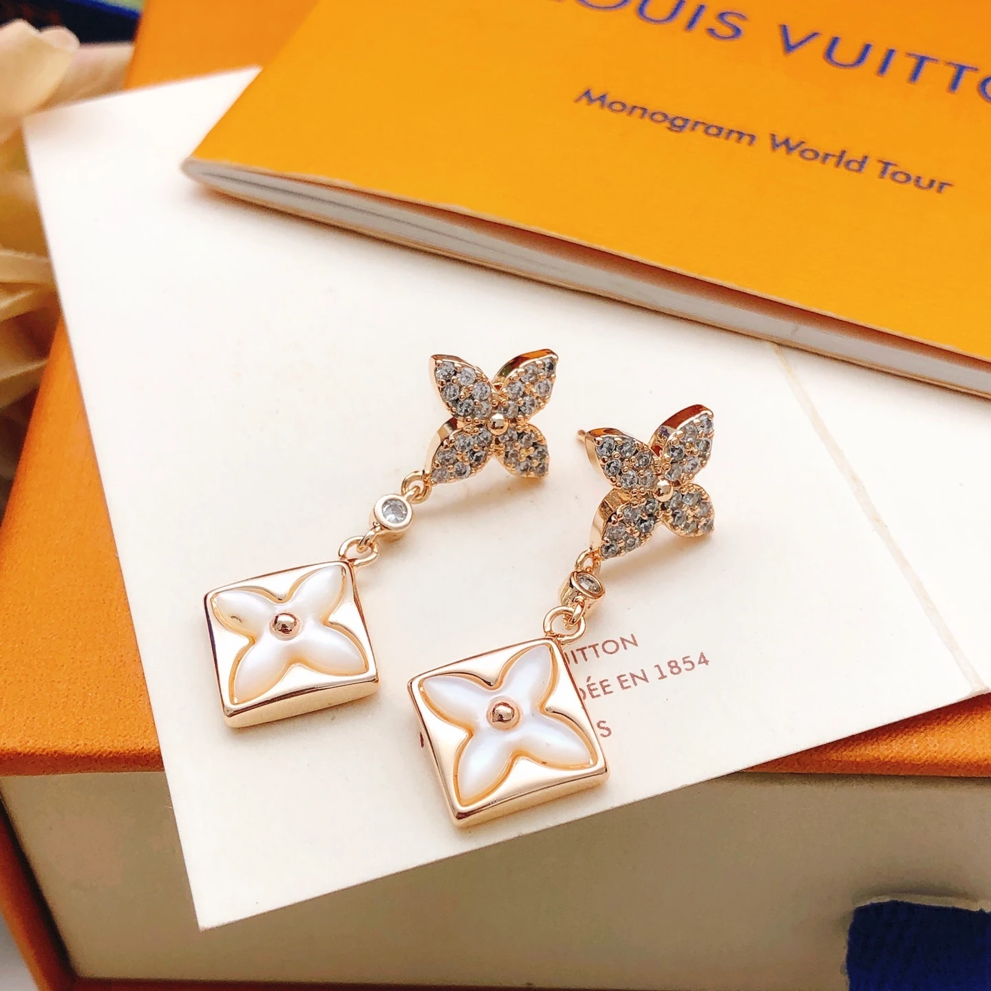 LV Earring