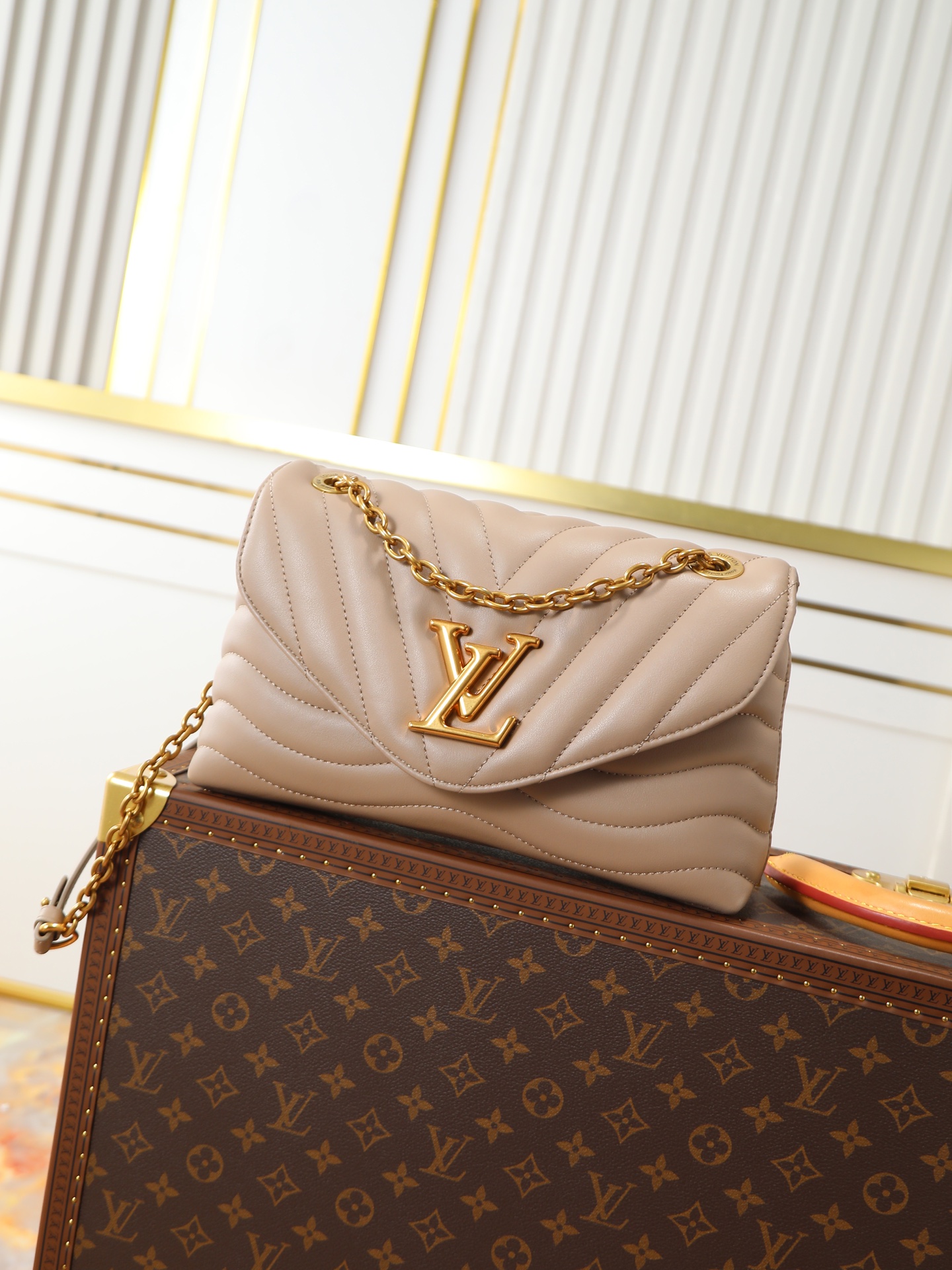 LV NEW WAVE