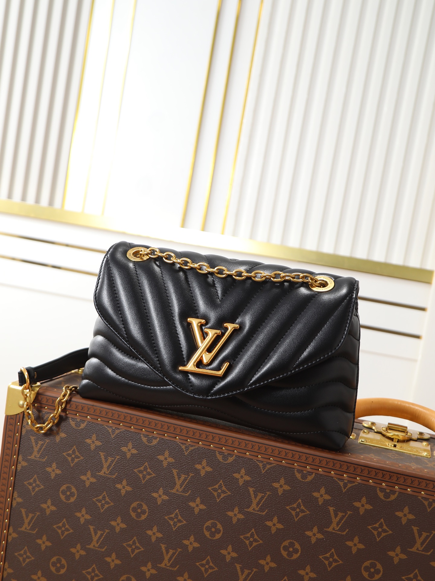 LV NEW WAVE