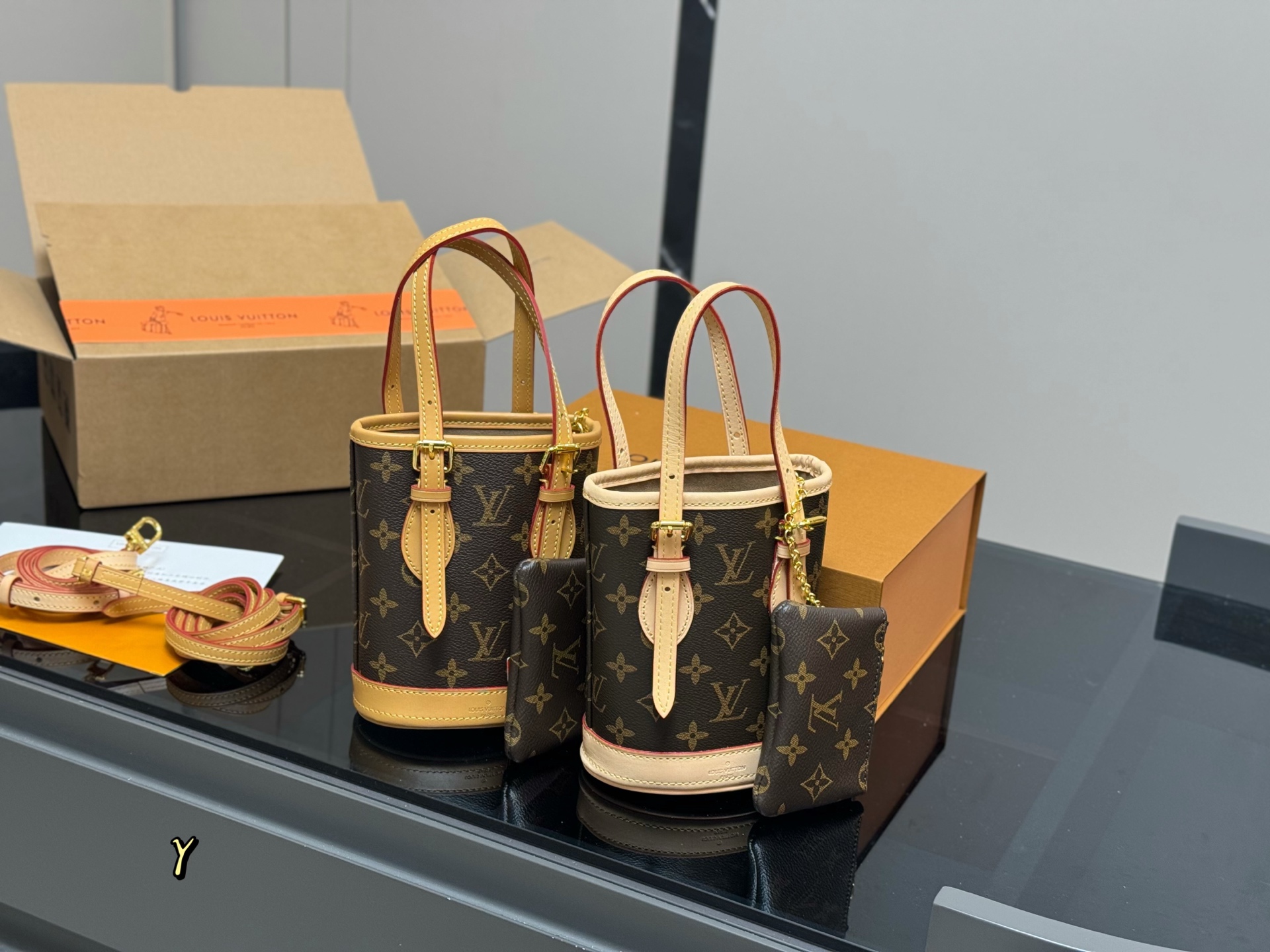 LV Nano Bucket
