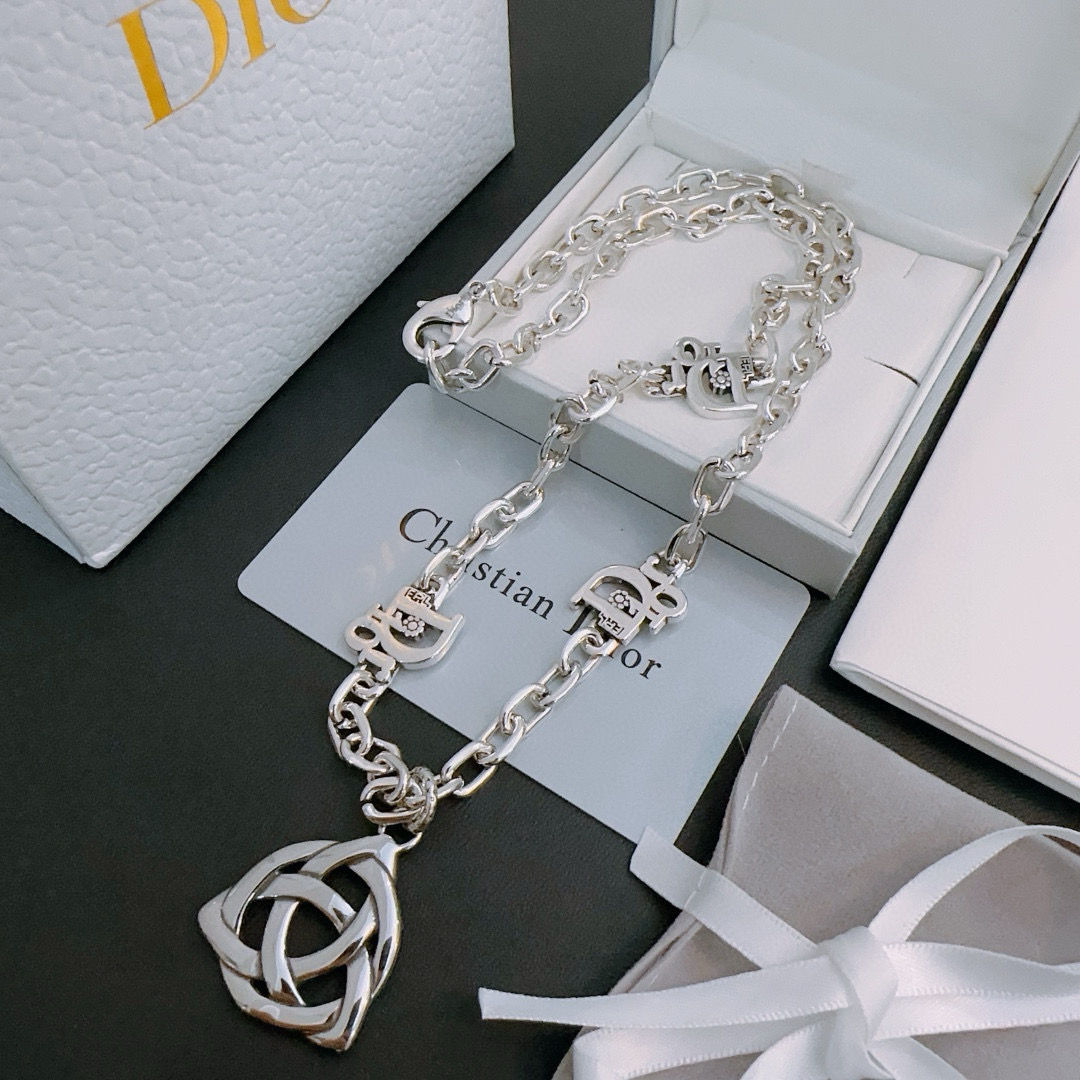 DIOR Necklace130