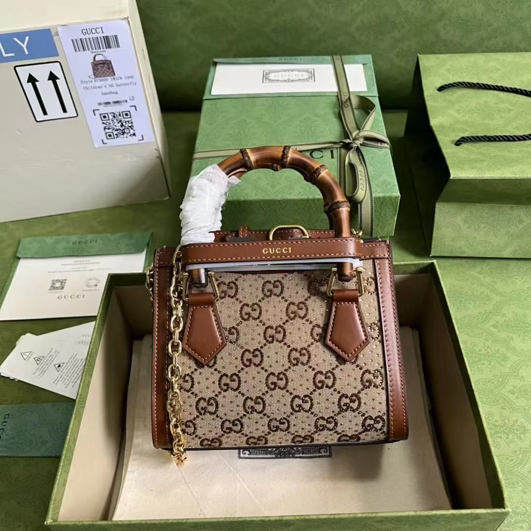 Gucci Diana