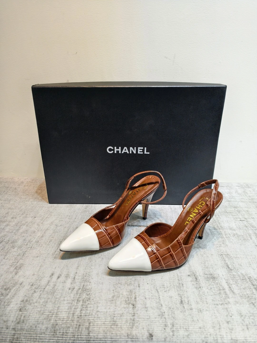 Chanel 26P Spring New Double C Single Shoes