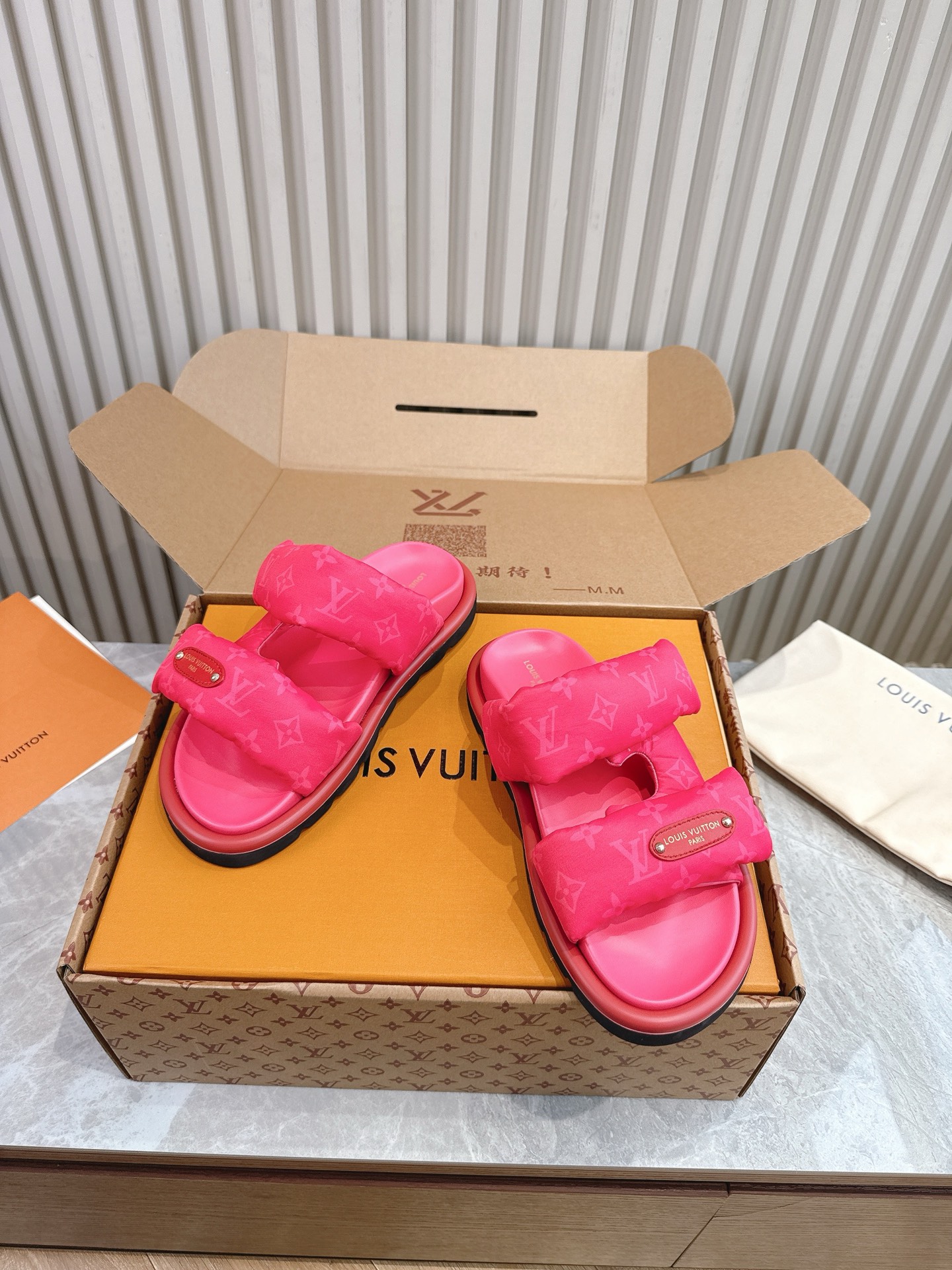Louis Vuitton Slippers