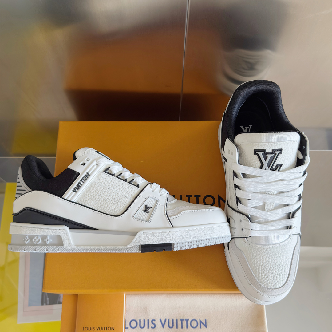Louis Vuitton Trainer shoe