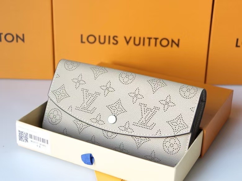 LV Iris