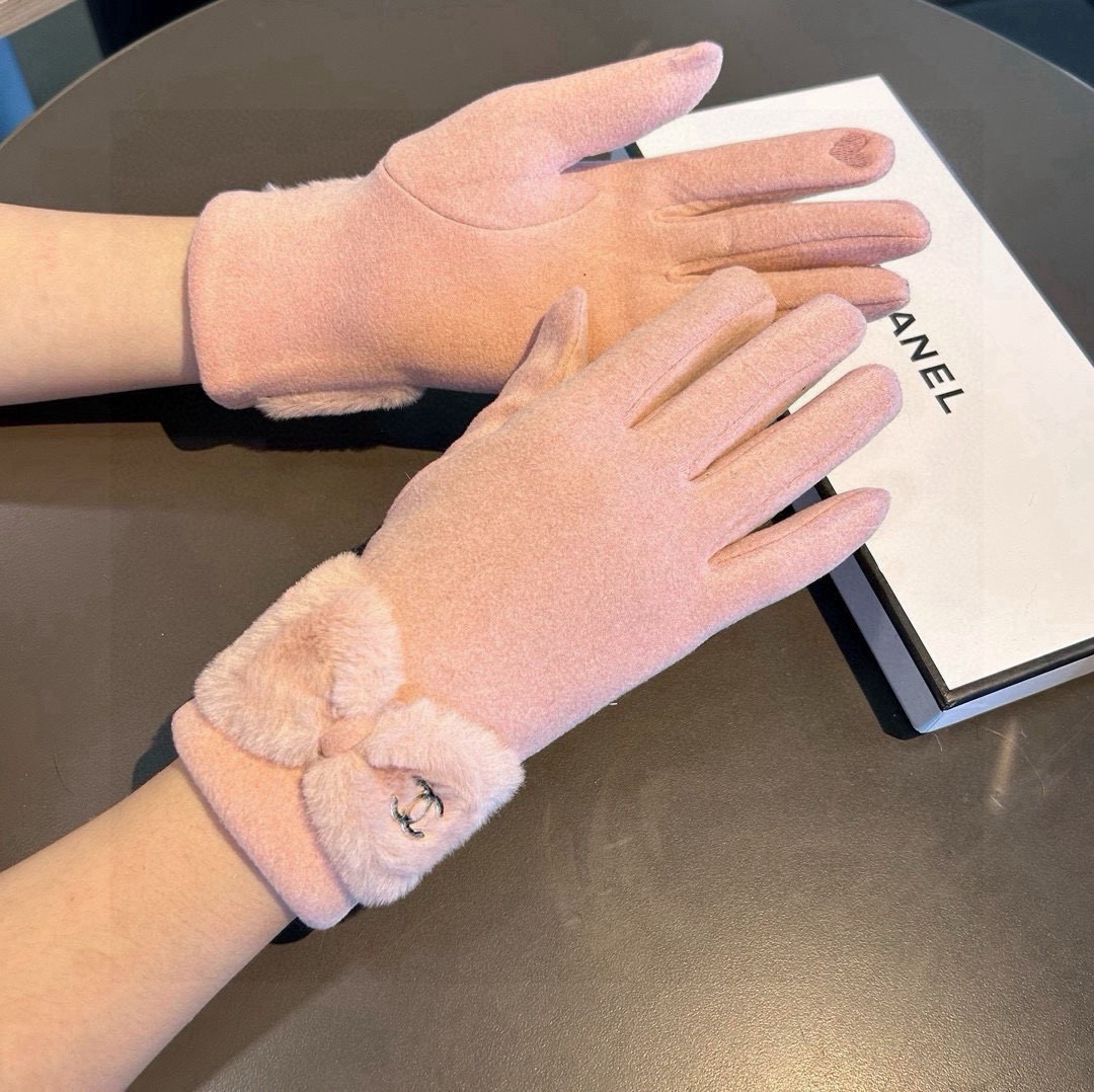 Chanel Gloves