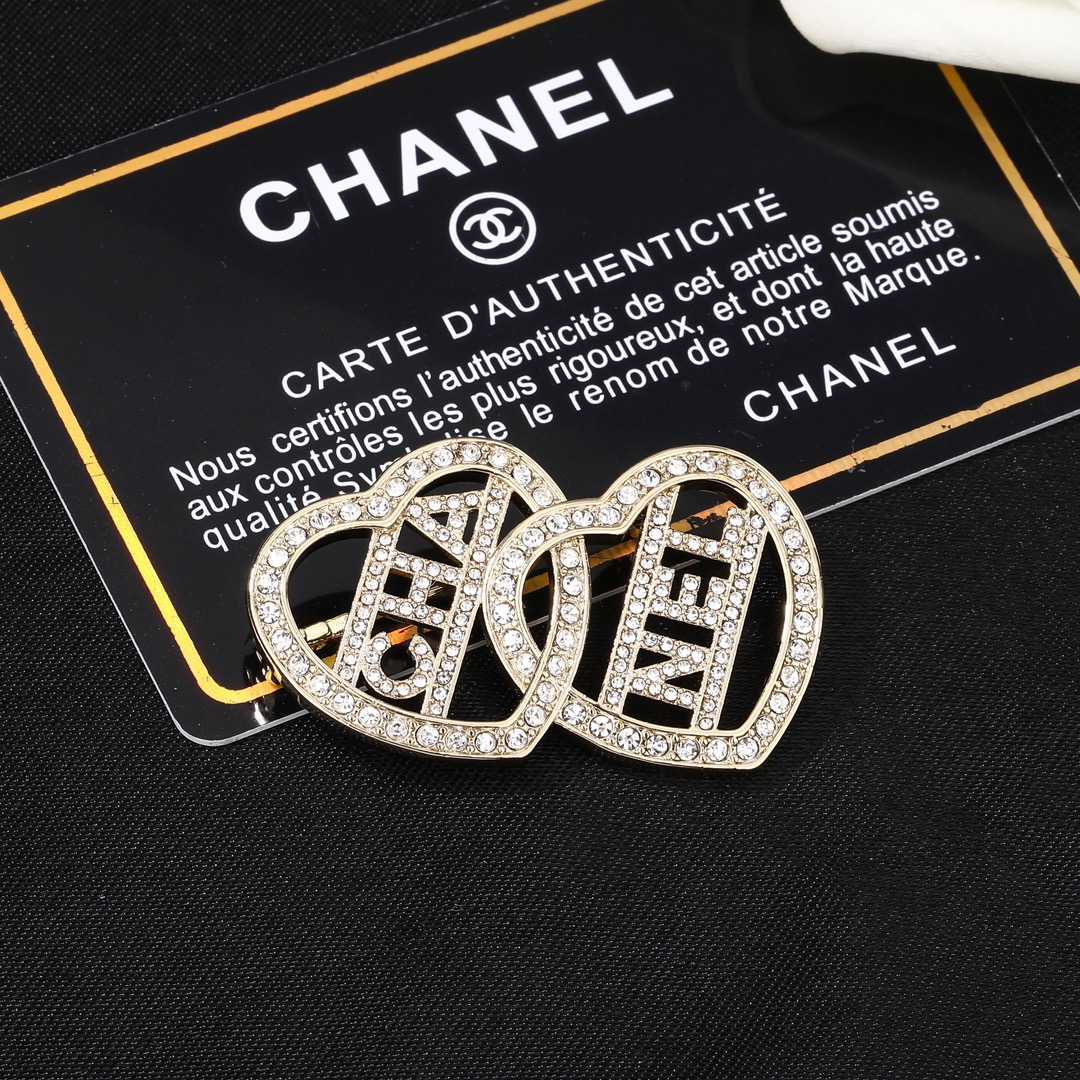 CHANEL Brooch