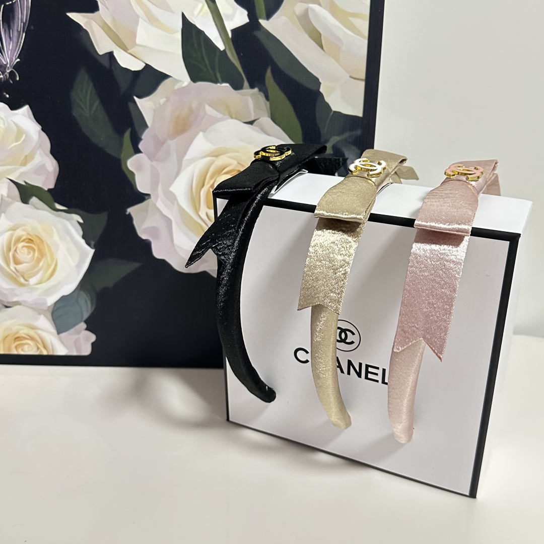 Chanel hair band