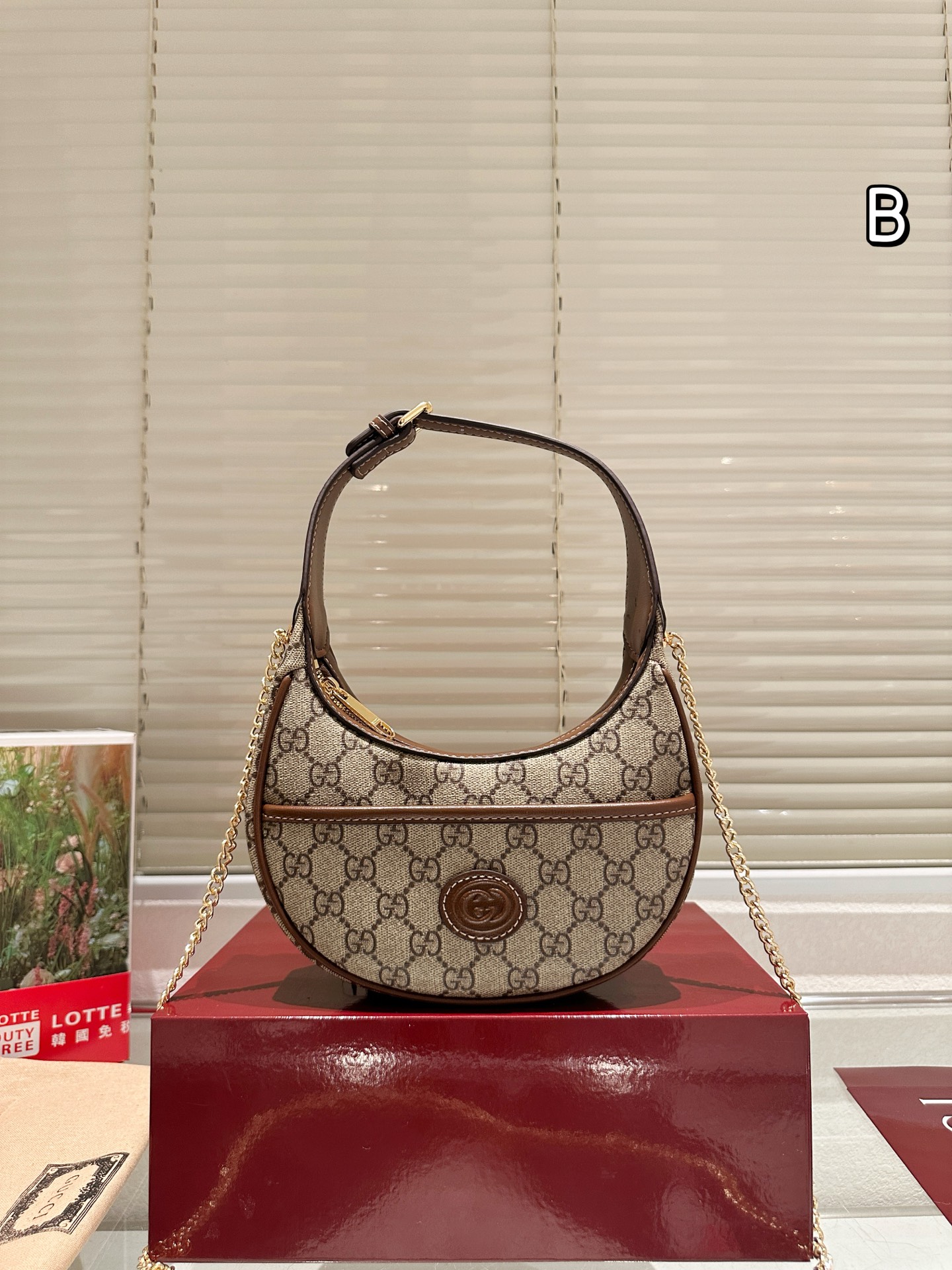 GG Marmont Handle Bag