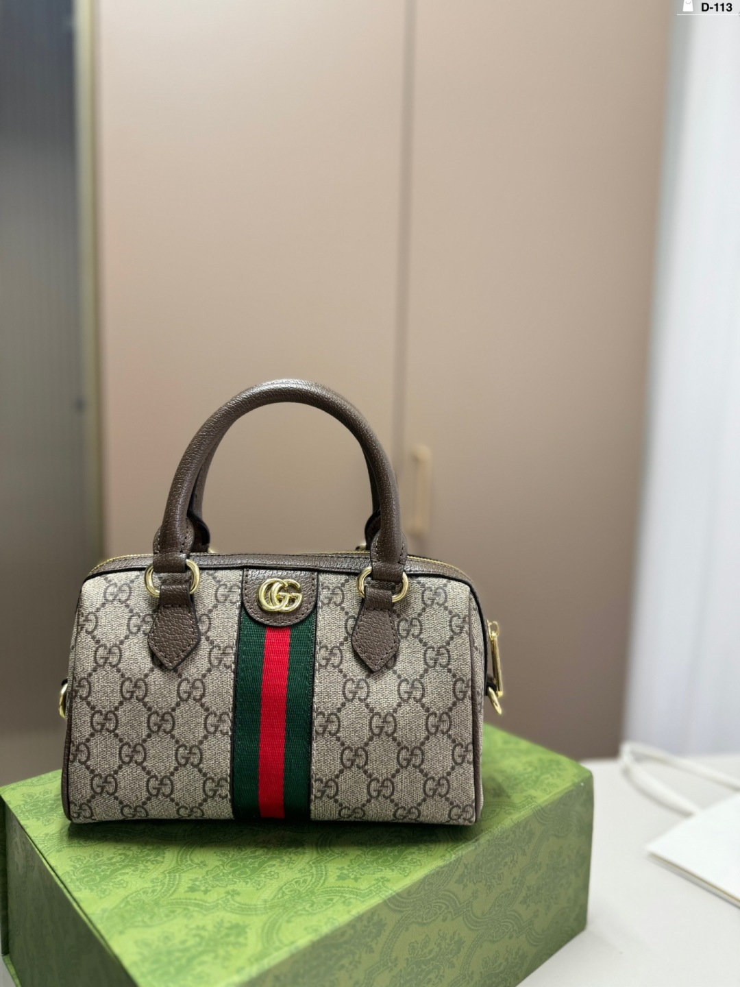 Gucci Boston