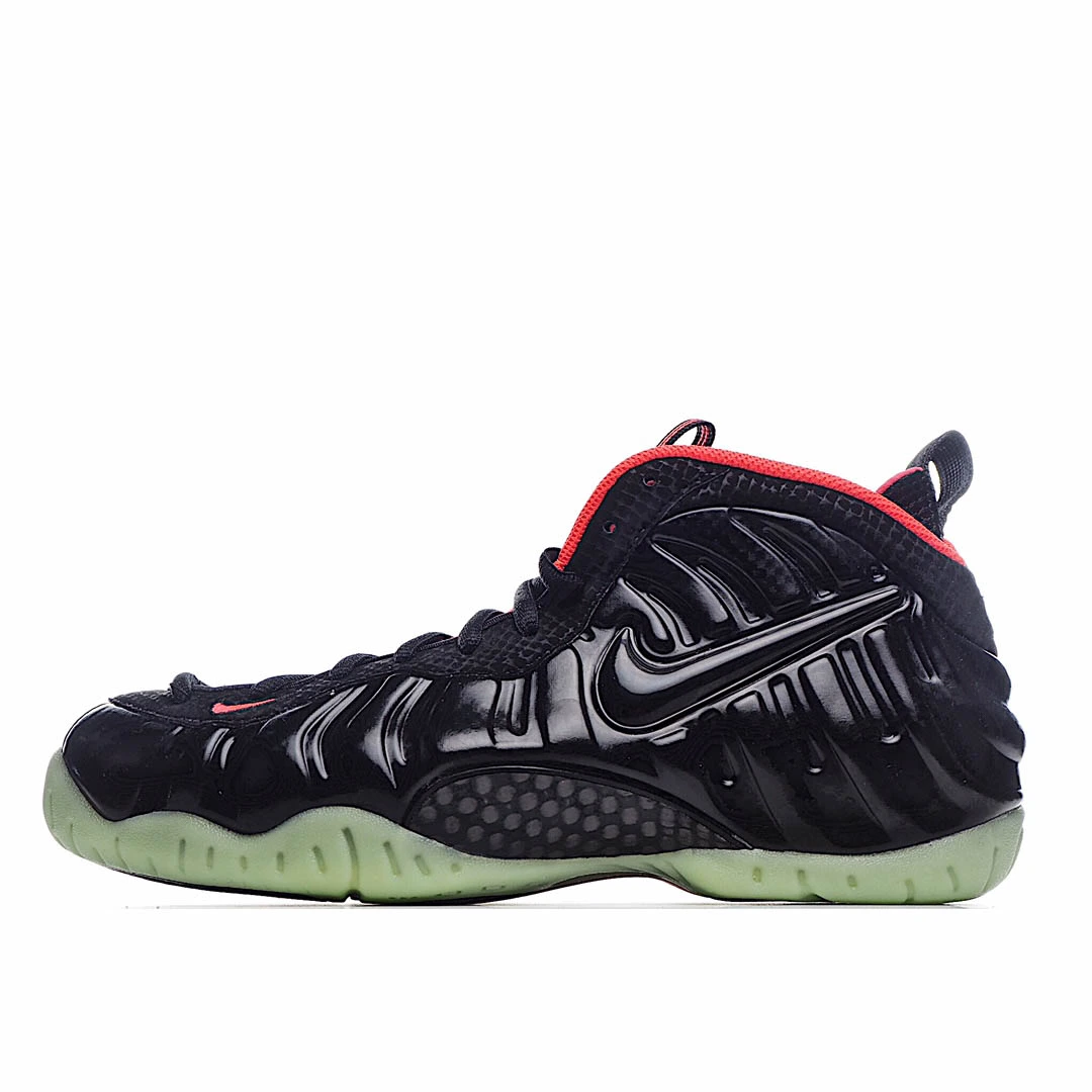 Nike Air Foamposite one 黑