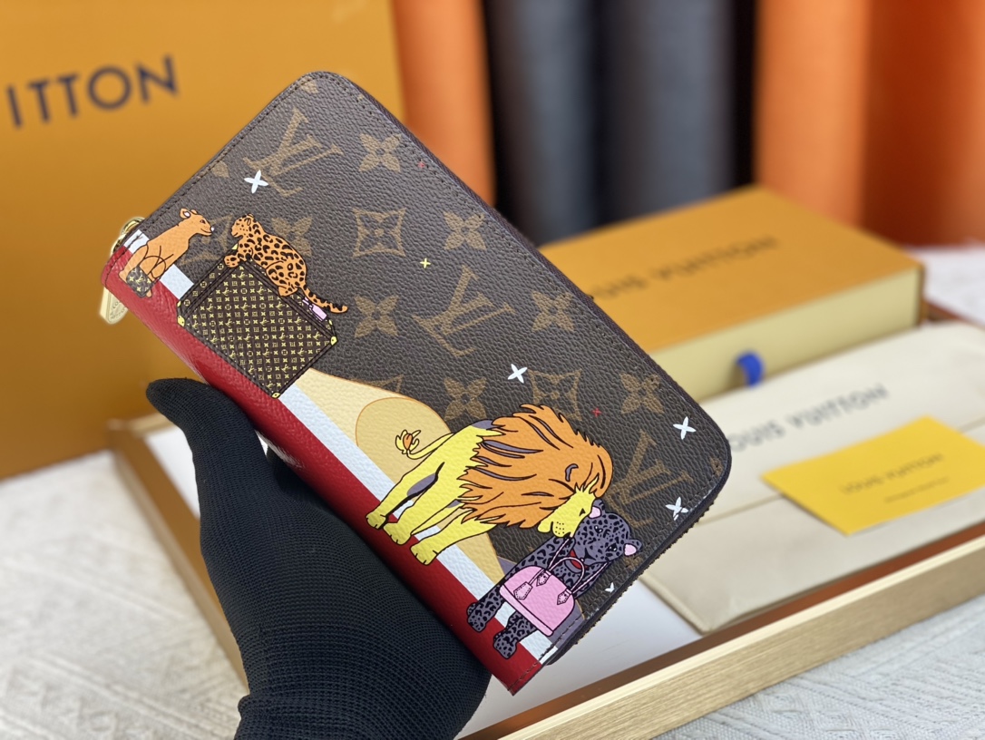 LV Vivienne Holidays