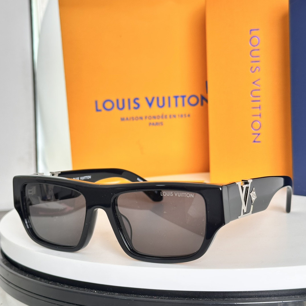 Louis Vuitton Sunglass