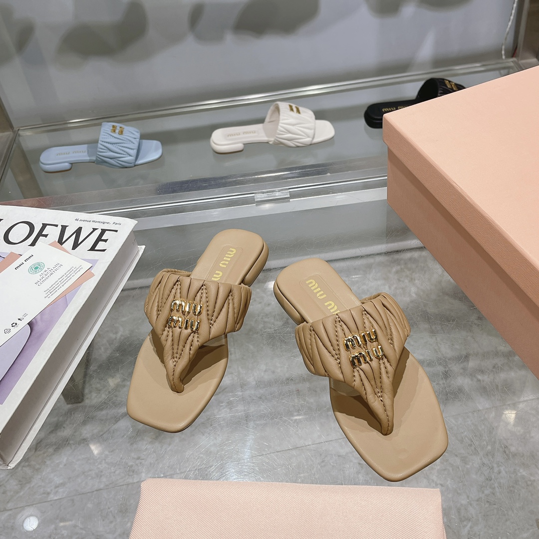 MiuMiu Slippers