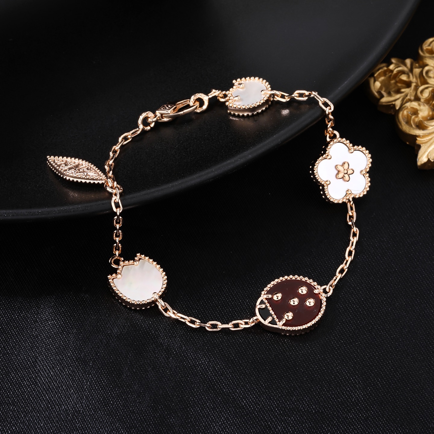 Van Cleef & Arpels Bracelet