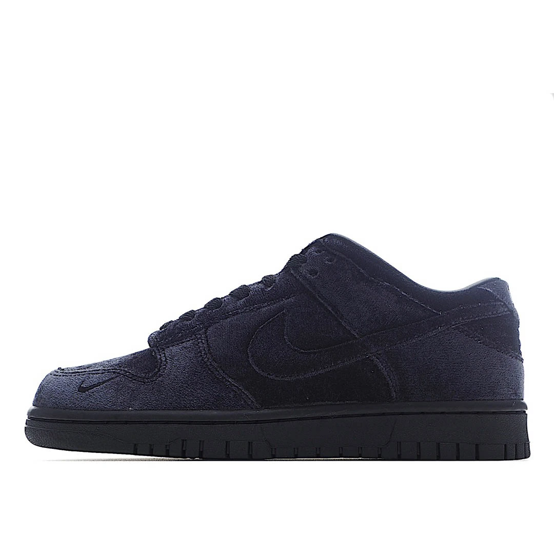 Dover Street Market x Nike Dunk Low&ldquo;Triple Black
