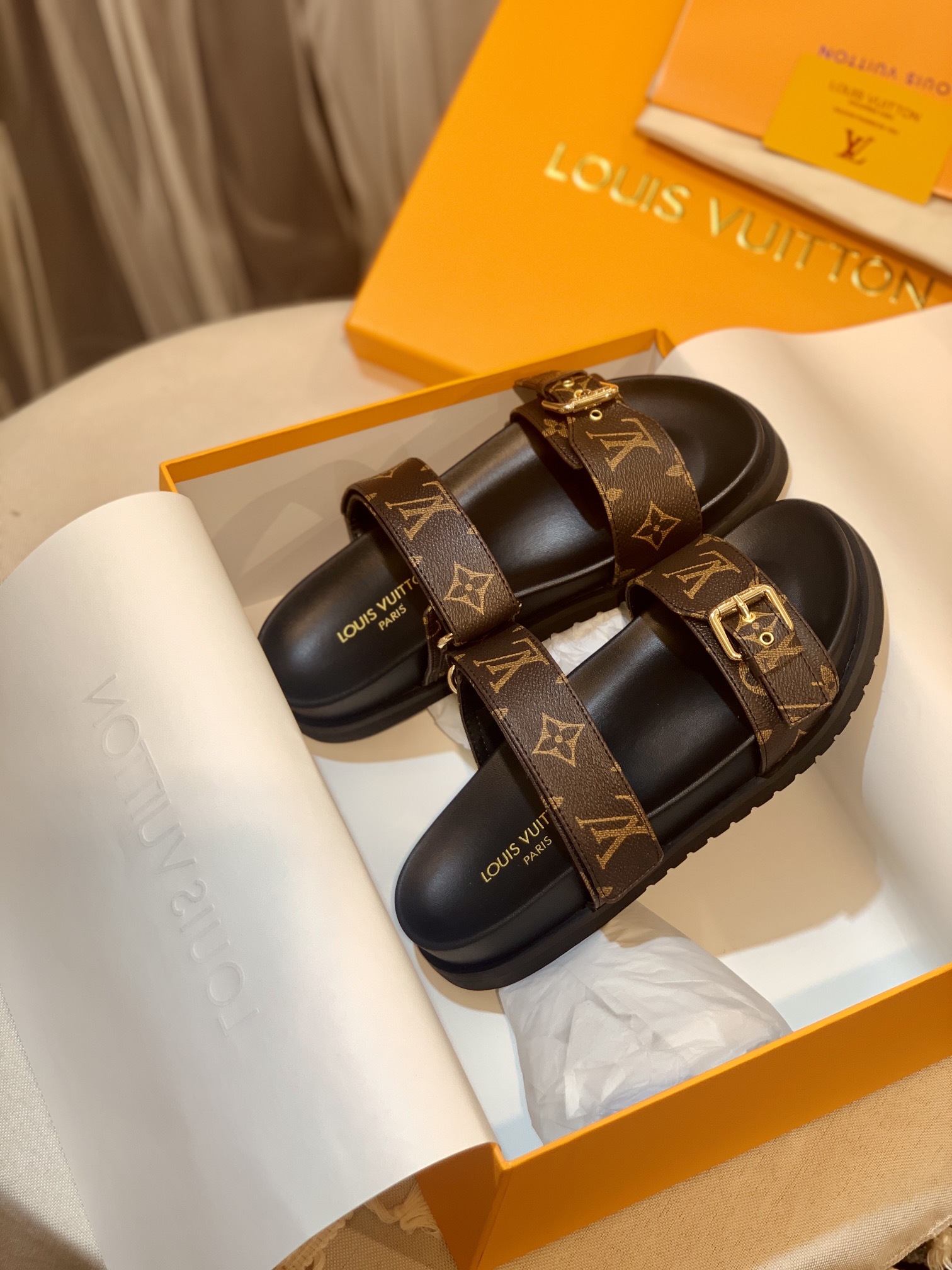 Louis Vuitton Slippers