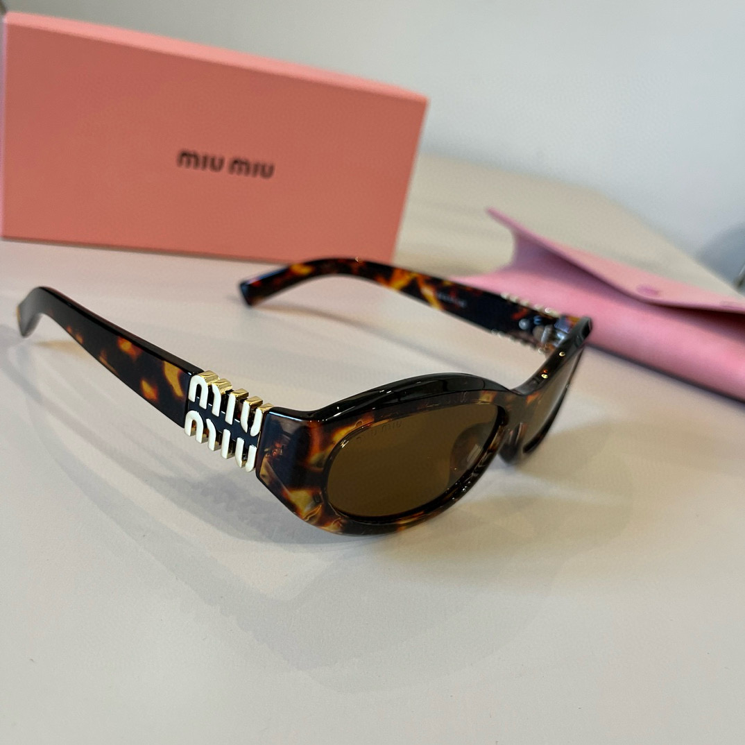 Miumiu Sunglass