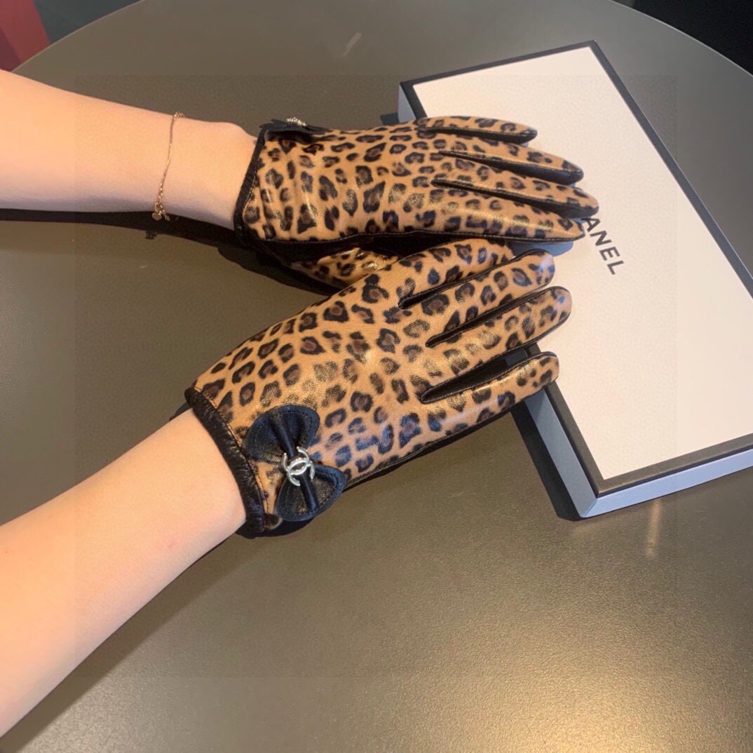 Chanel Gloves