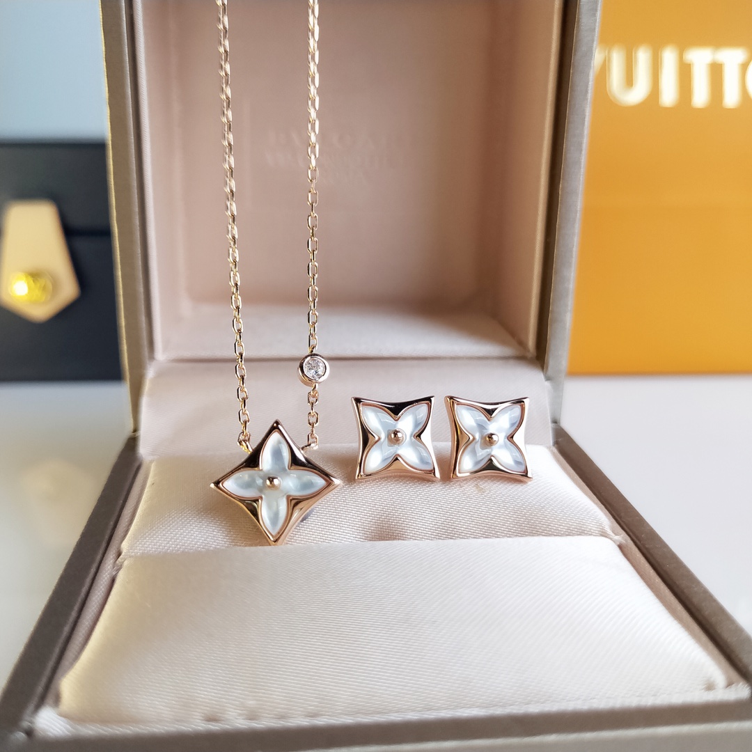 LV Necklace