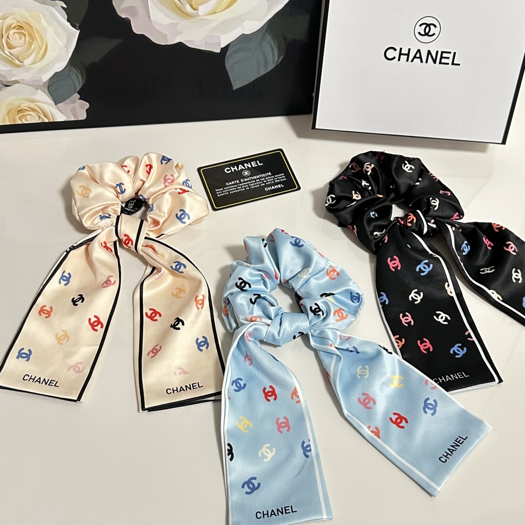 Chanel hair loop