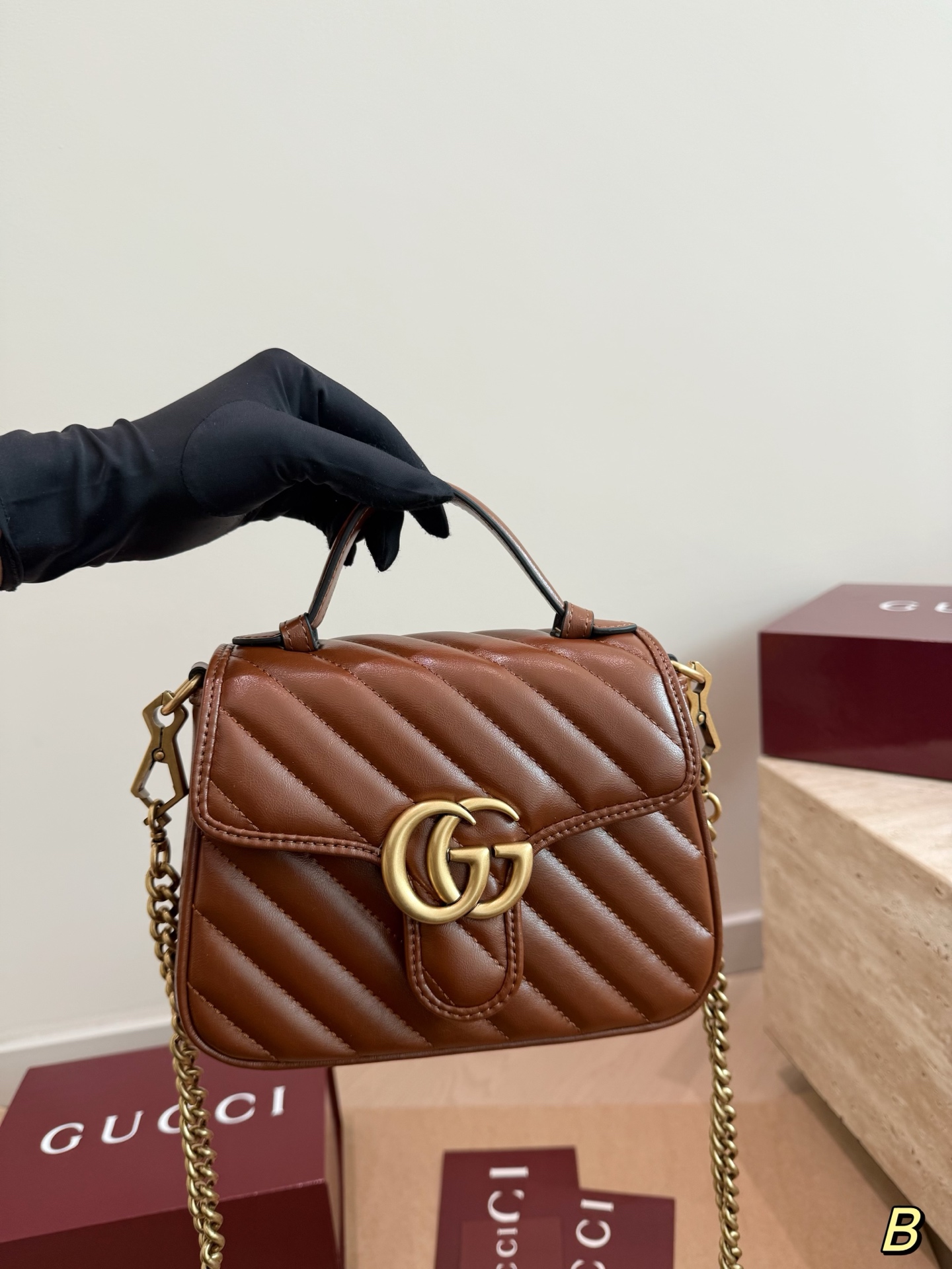 GG Marmont Messenger Bag