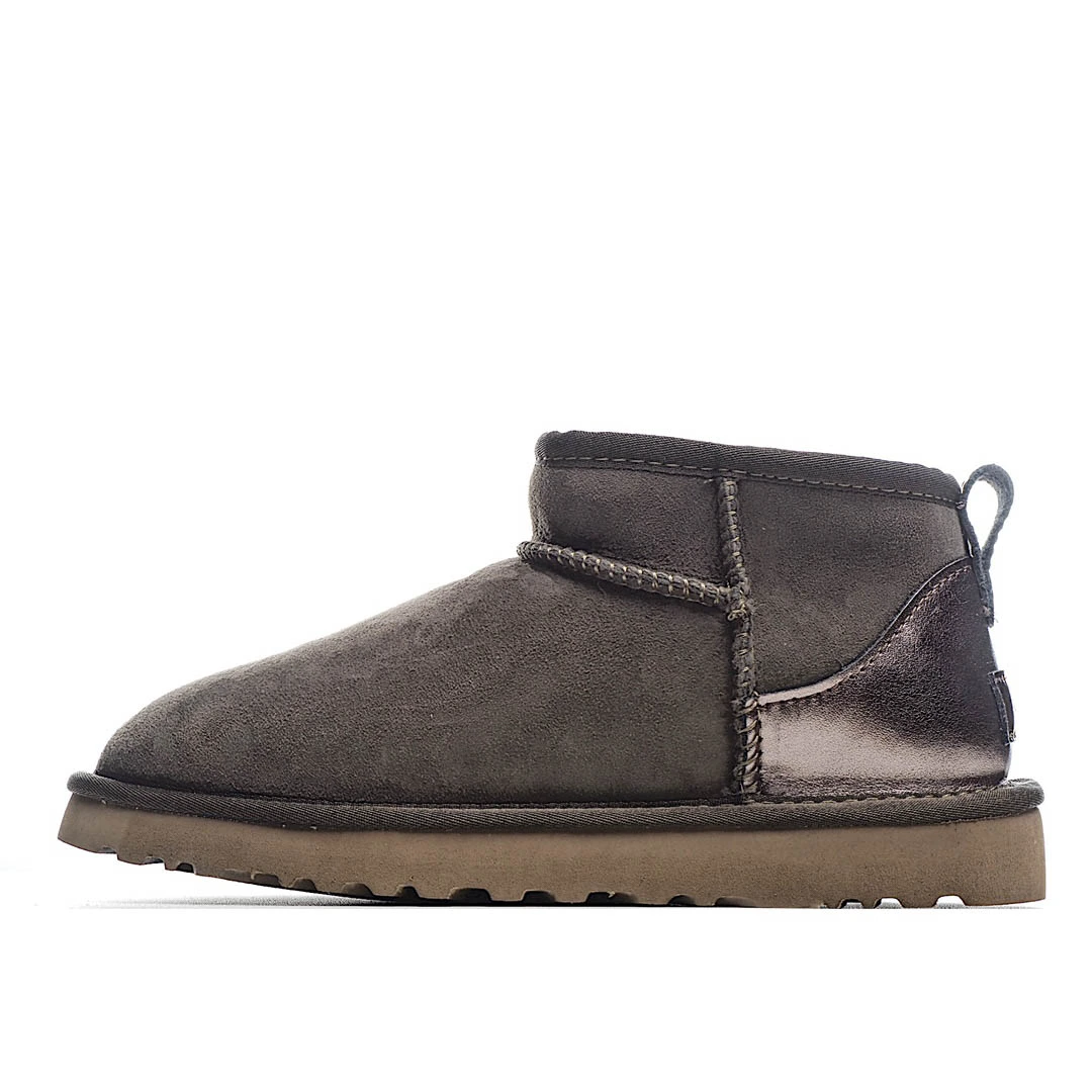 UGG Classic Mini series snow boots