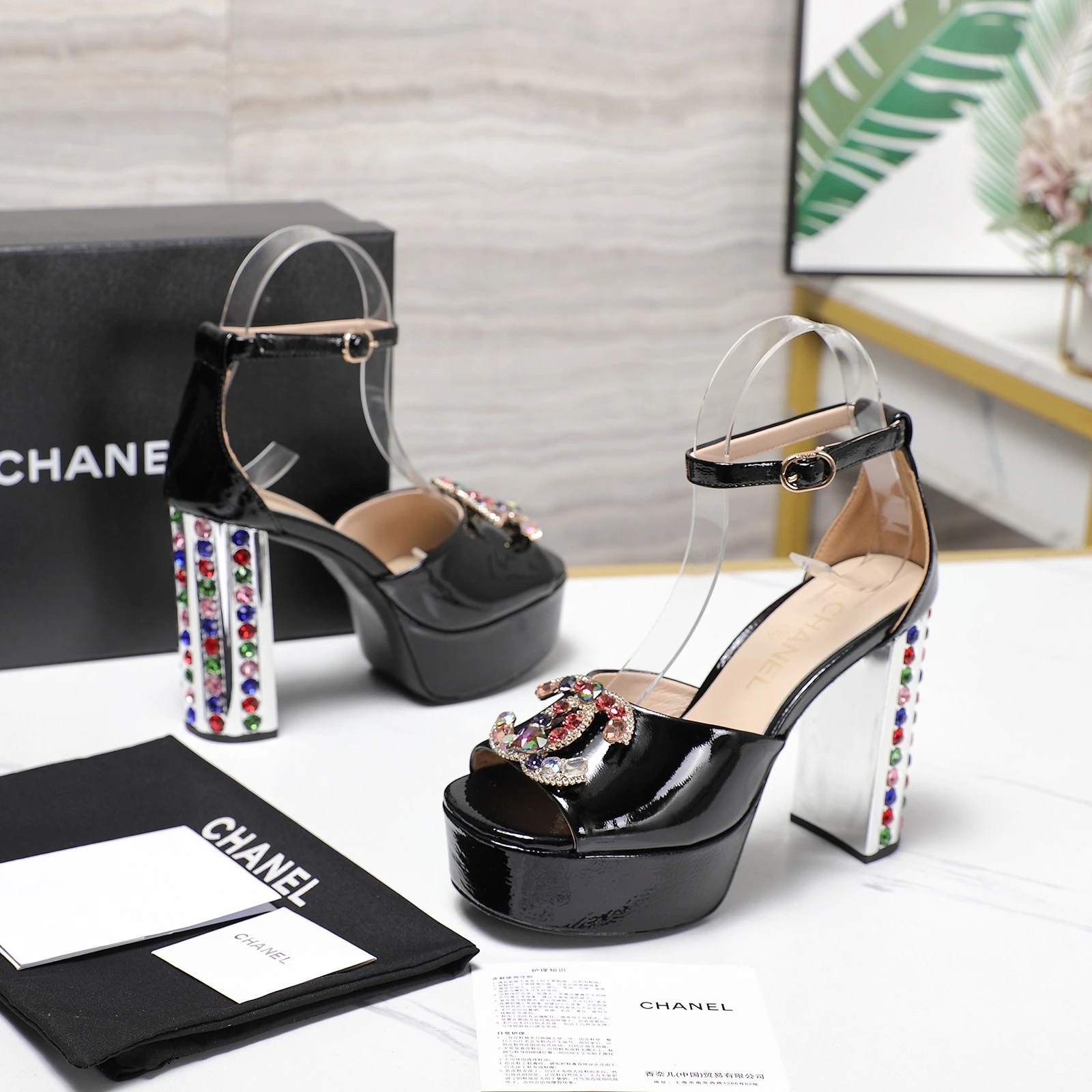 CHANEL Classic Diamond Heel+Double C Diamond Button Sandals