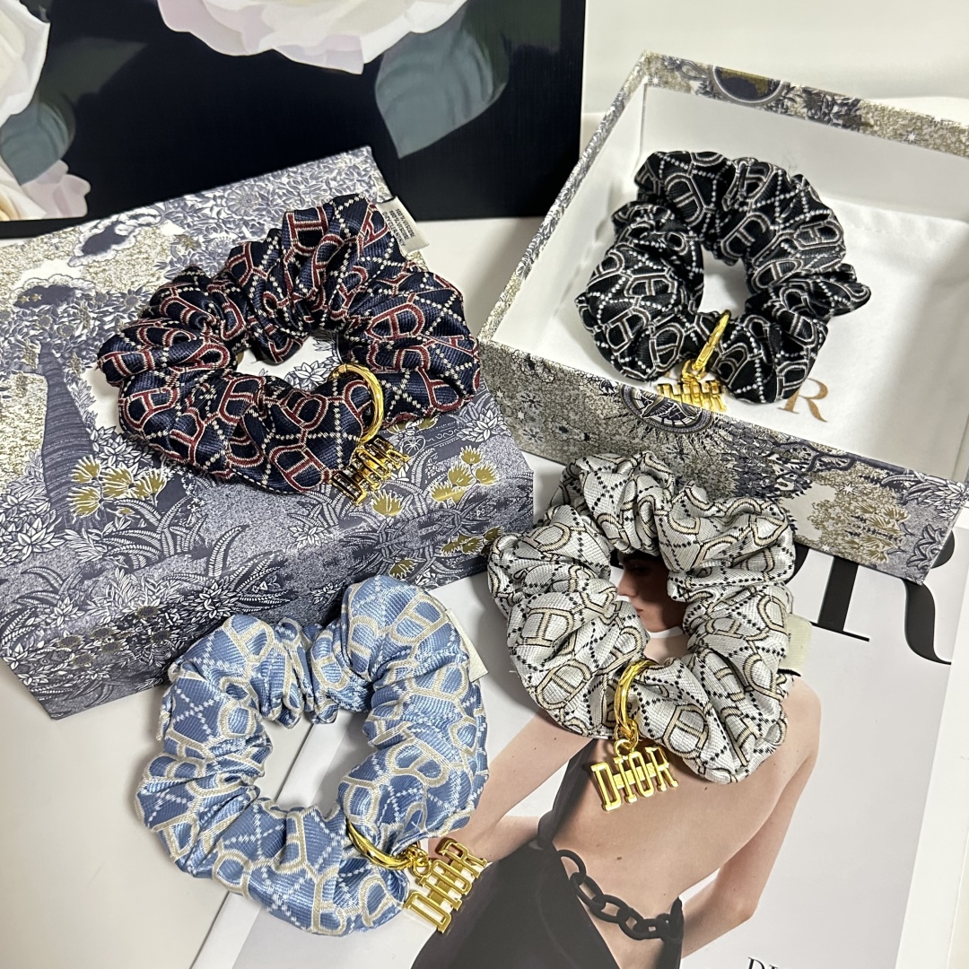 Dior hair loop