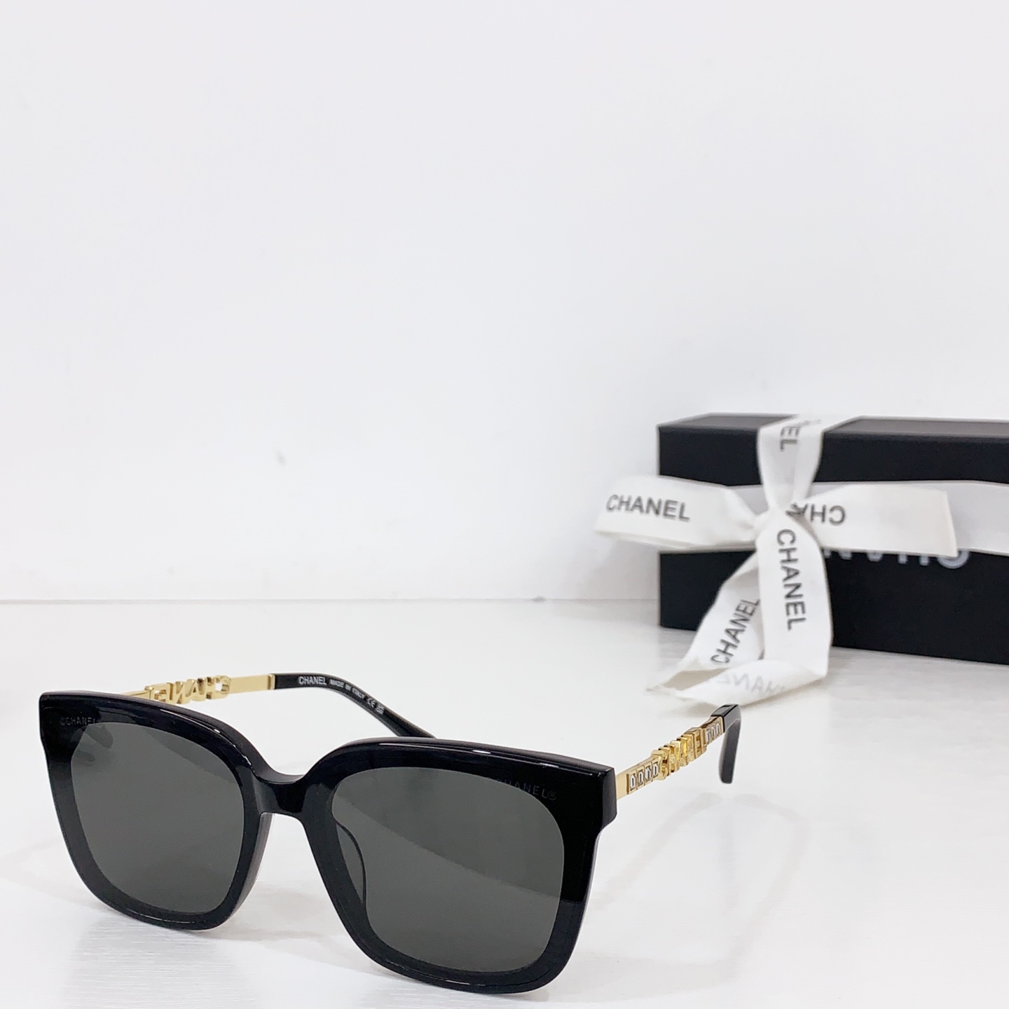 Chanel Sunglass