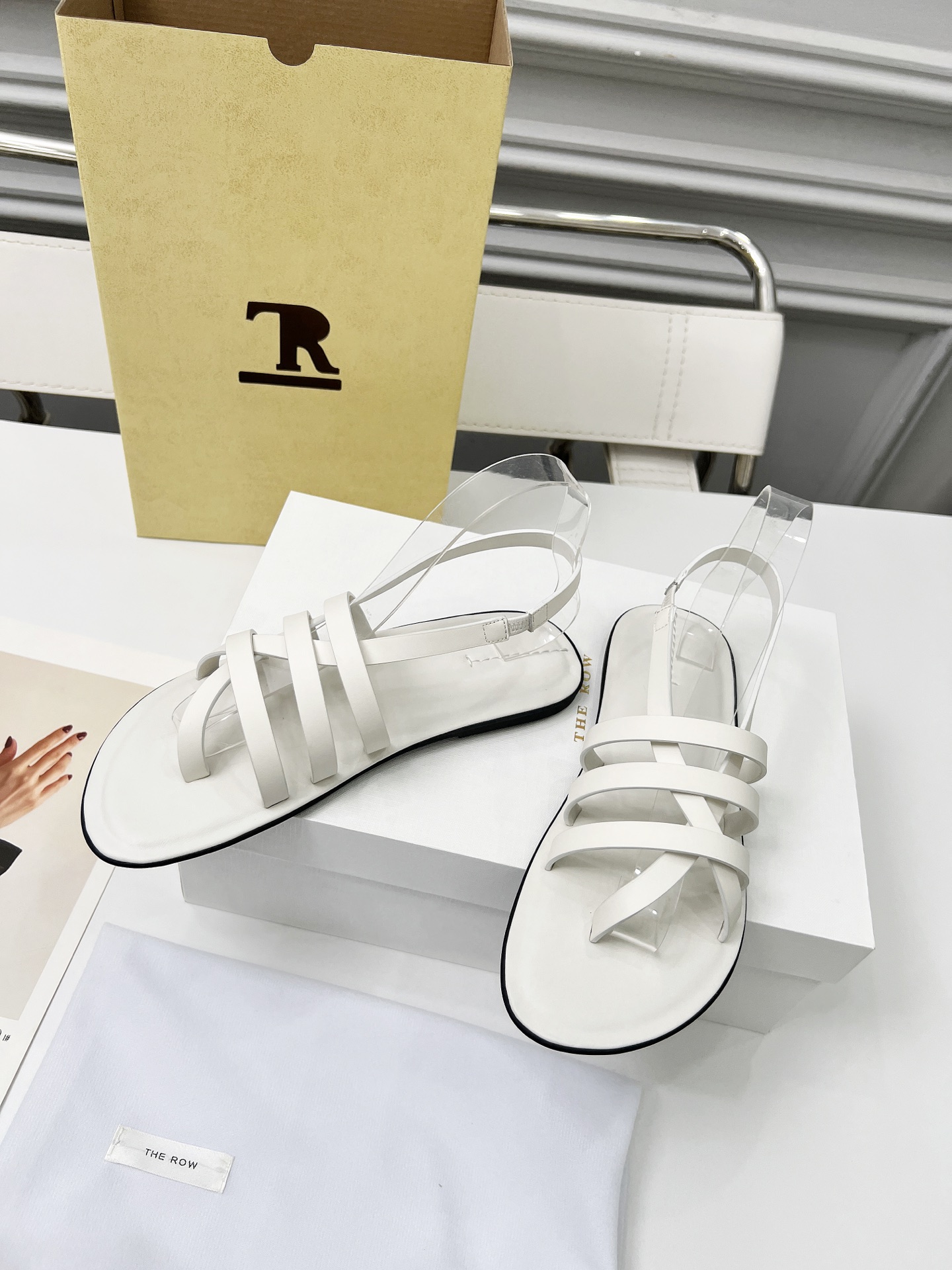 The row Slippers