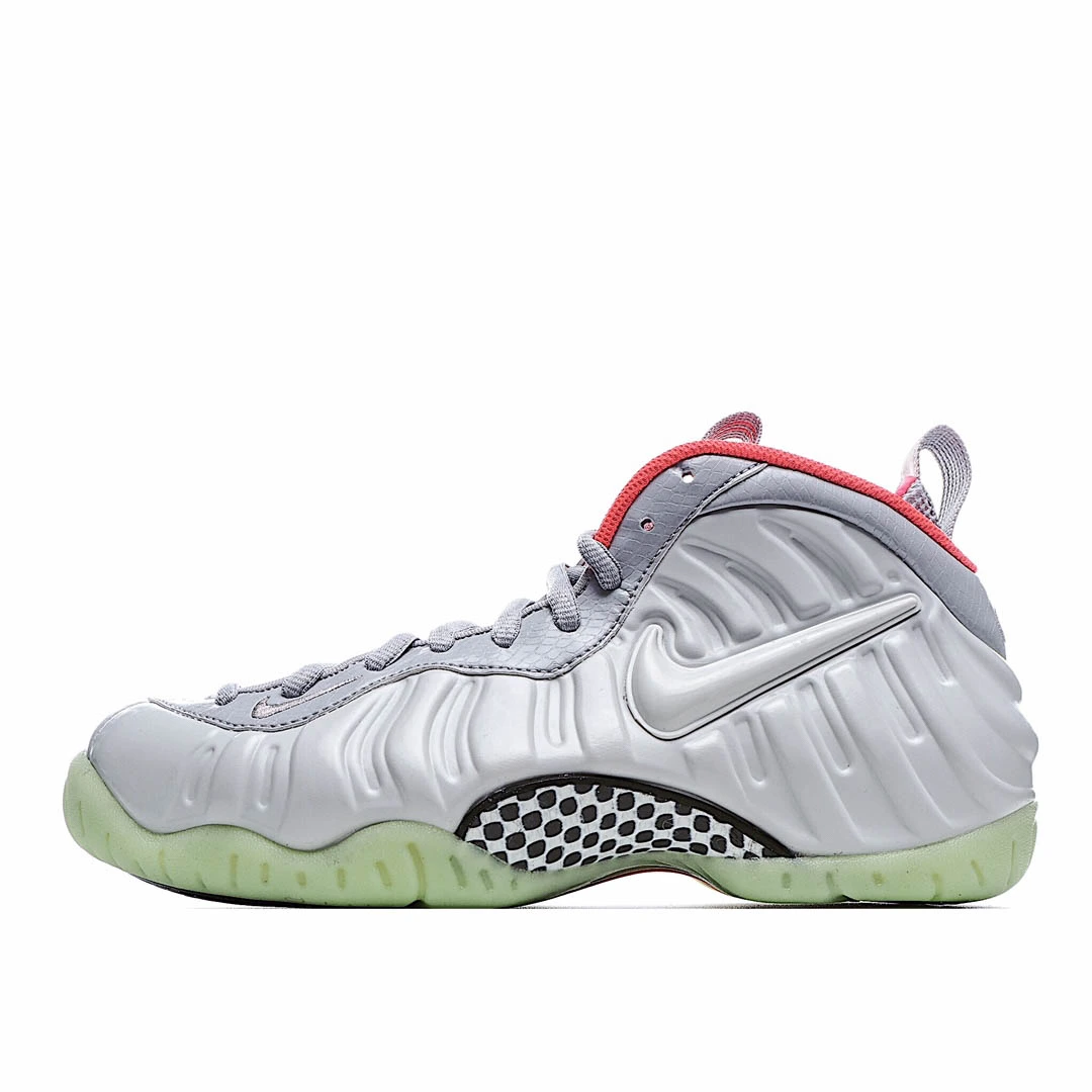 Nike Air Foamposite one  灰