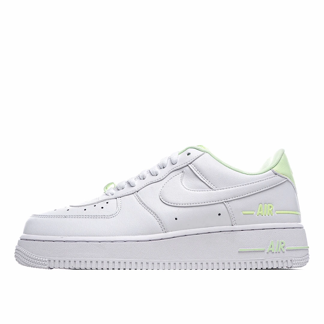 Nike AIR FORCE 107 Sneakers Yellow