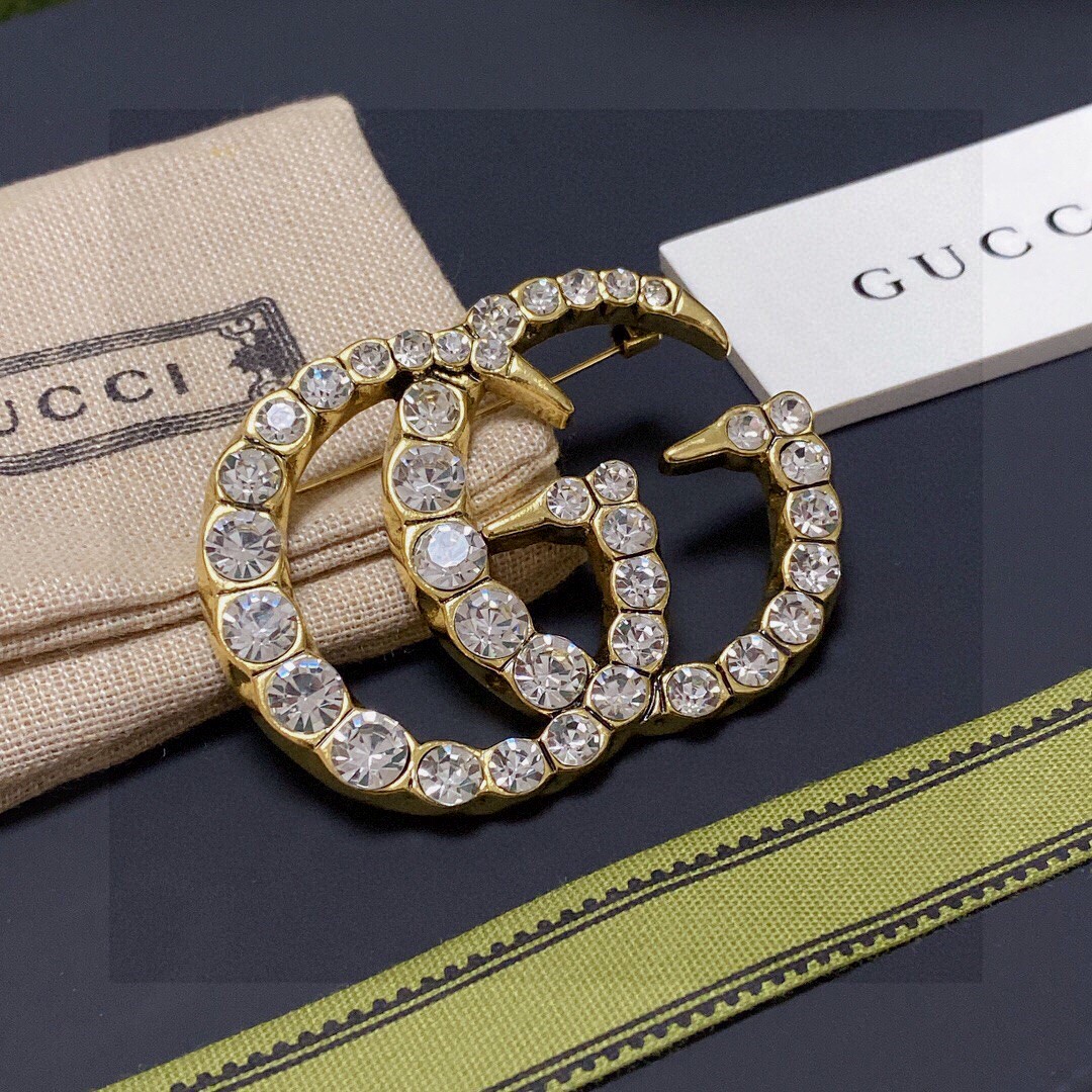GUCCI BROOCH