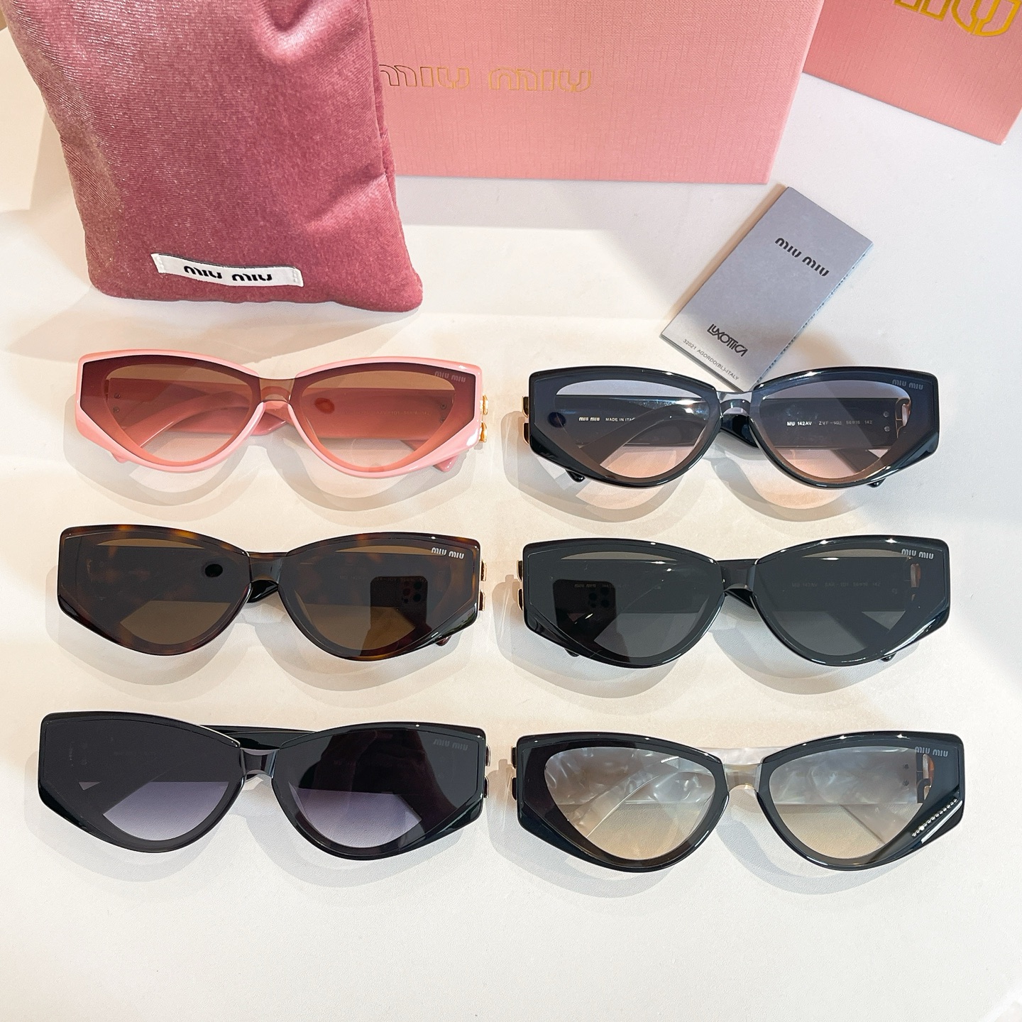 Miumiu Sunglass