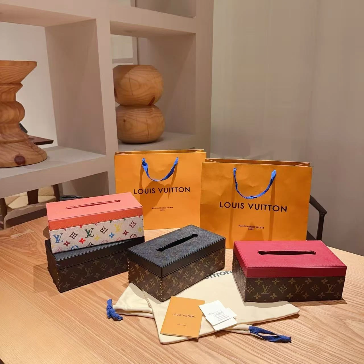 LV Tissue Box