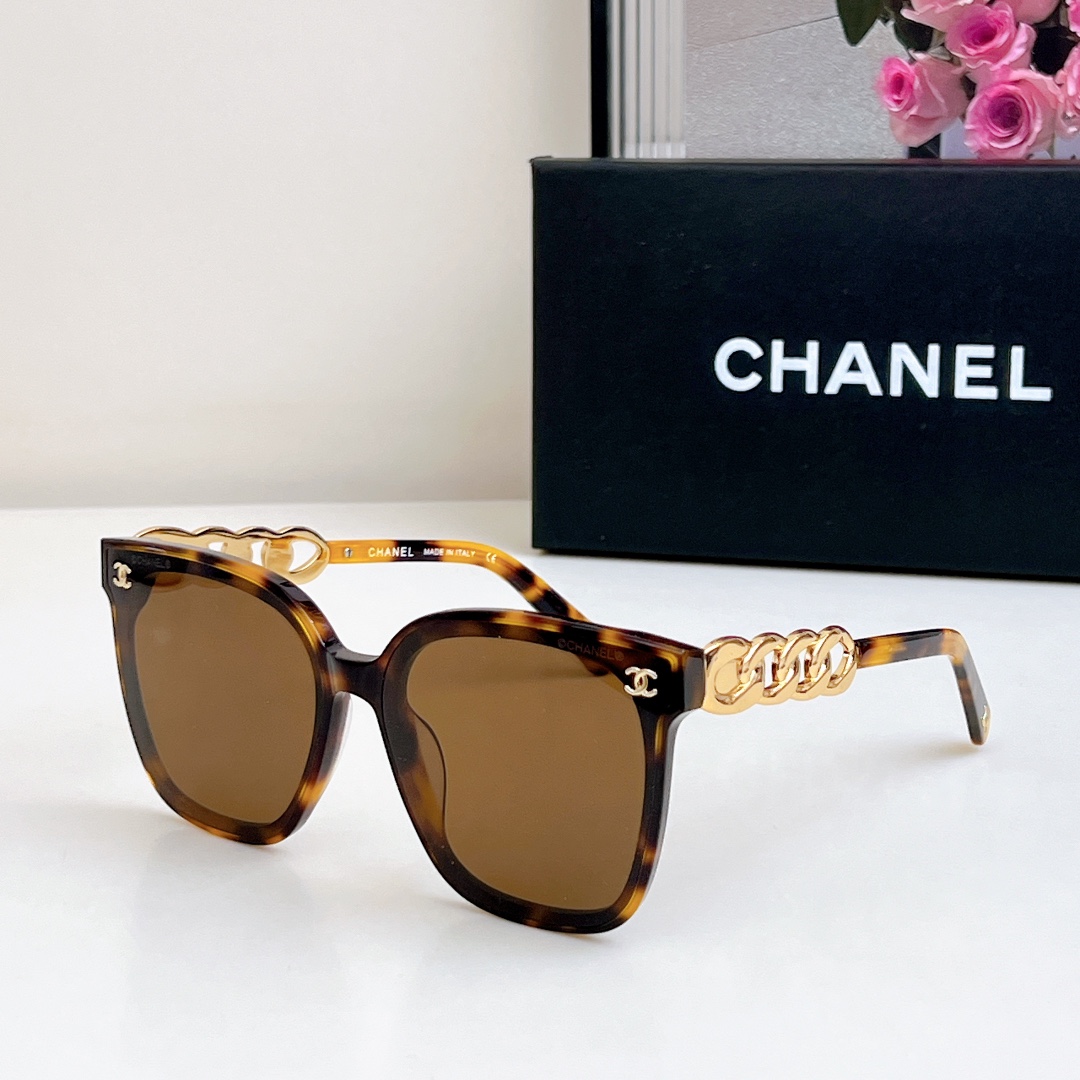 Chanel Sunglass