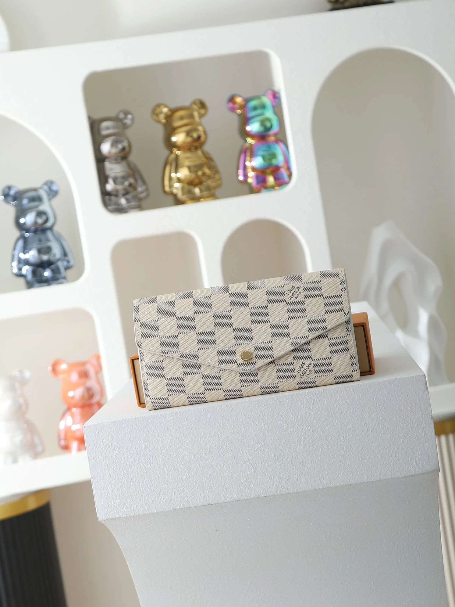 LV Wallet