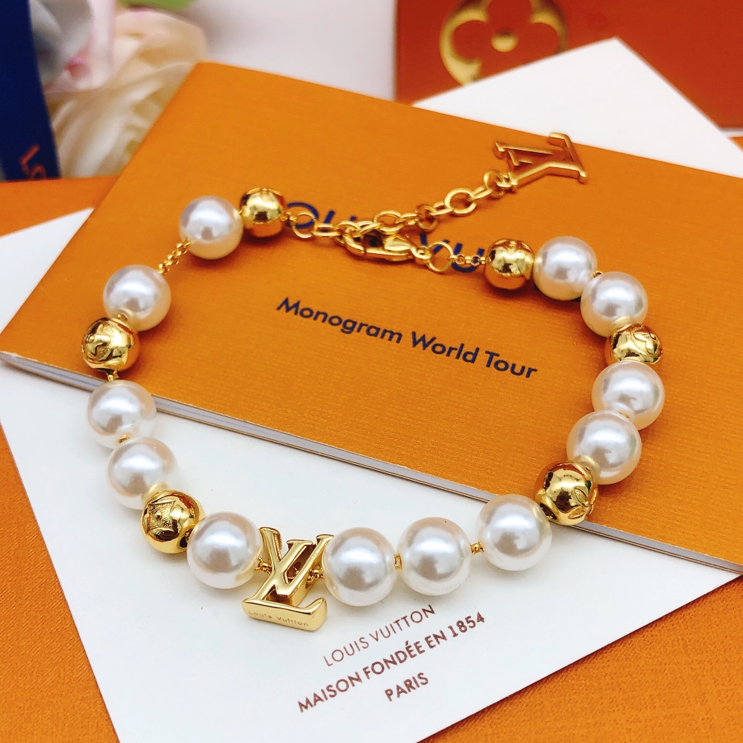 LV Bracelet