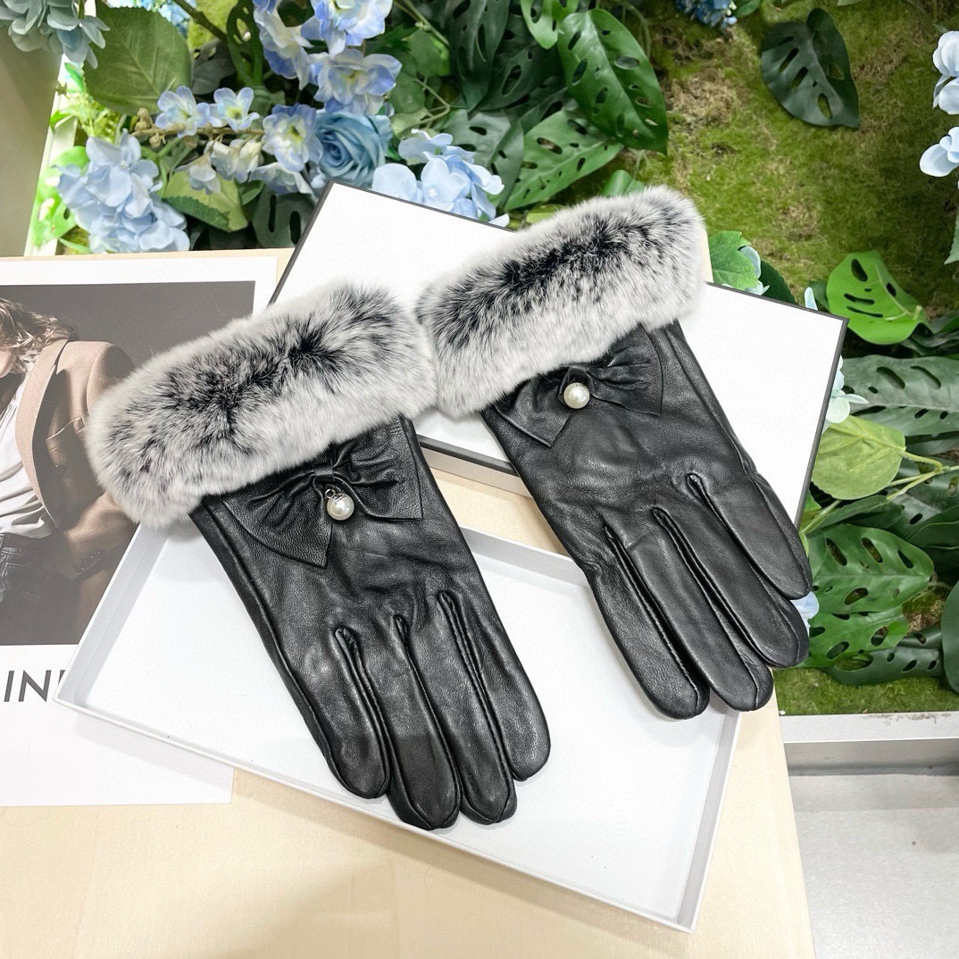 Chanel Gloves